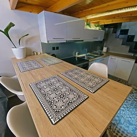 Panos Signature Loft * Nea Peramos (Macedonia)
